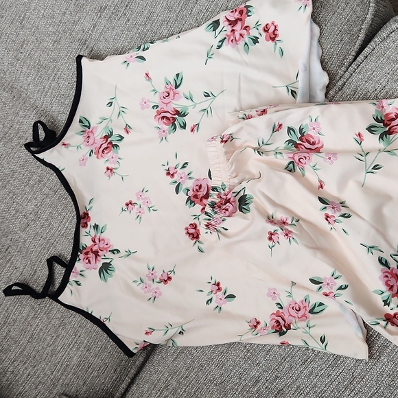 Pajama Set - Picture 3 of 4